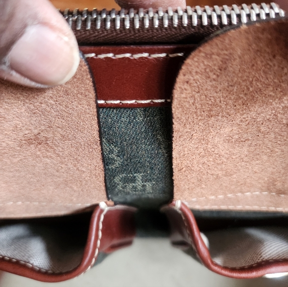 Dooney & Bourke Vintage Double Pocket Satchel w/ Flap, & Wristlet, EUC!! - Picture 15 of 16